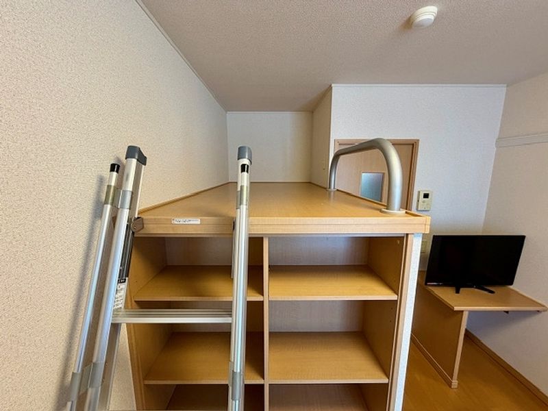 レオパレスミルキーウェイ 寝室