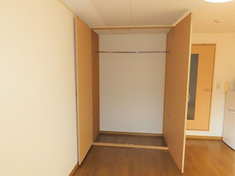 レオパレスファーストステージＳ 収納