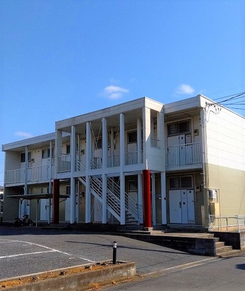 レオパレスクレスト 外観