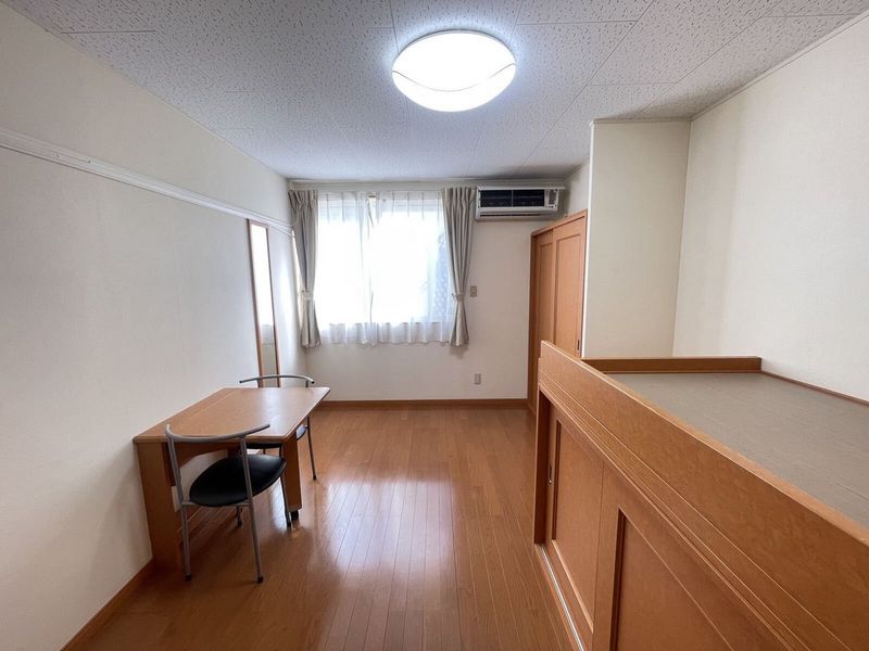 レオパレスＭＫ 居間