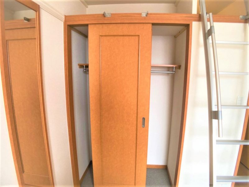 レオパレス紫原 収納