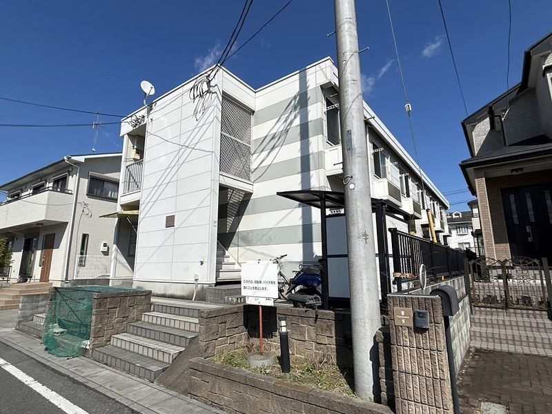 レオパレスムツミハイツ東大宮 外観
