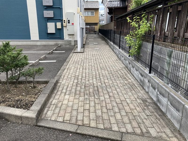 レオネクストカズキ エントランス