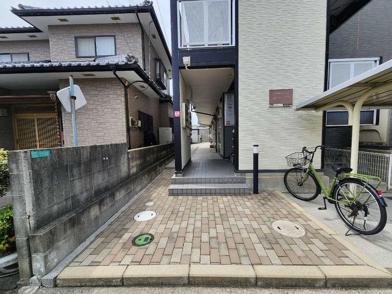 レオパレススカイ エントランス
