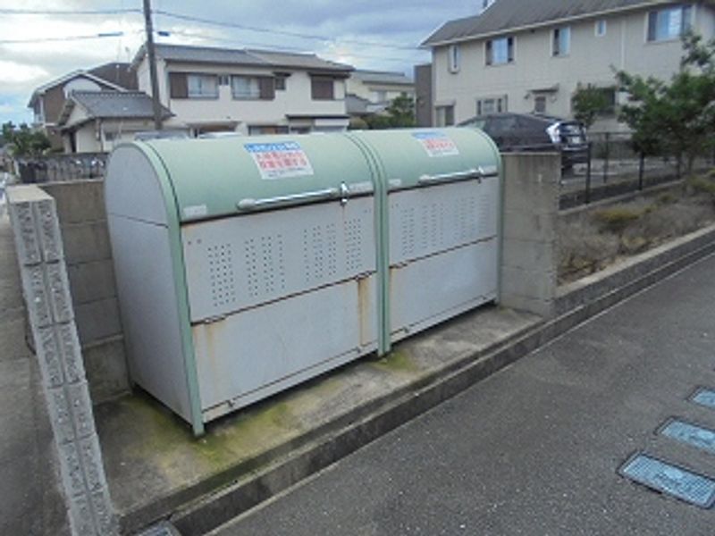 レオパレスＭＩＹＡＢＩ 共用部分