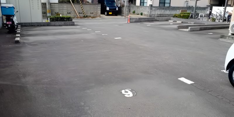 レオパレスクレール 駐車場