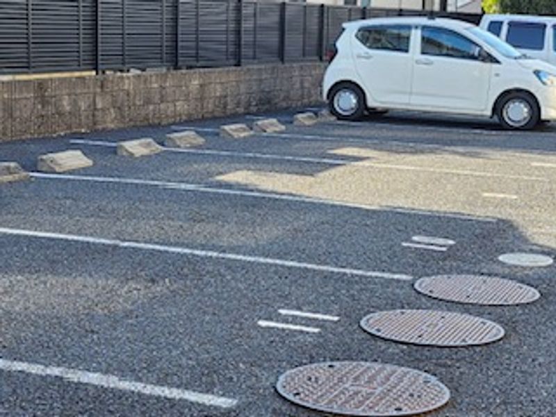 レオパレス三河よしはまＡ 駐車場