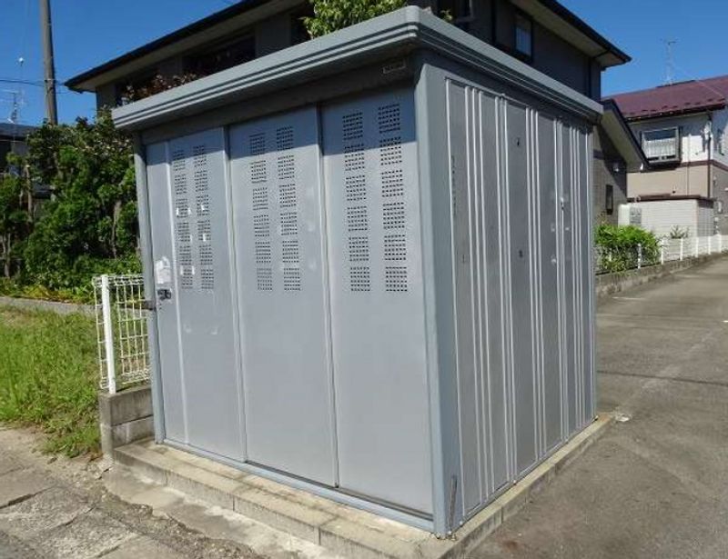 レオパレストレニア 共用部分