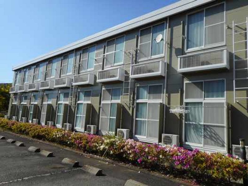 レオパレスリブェール岩崎 外観
