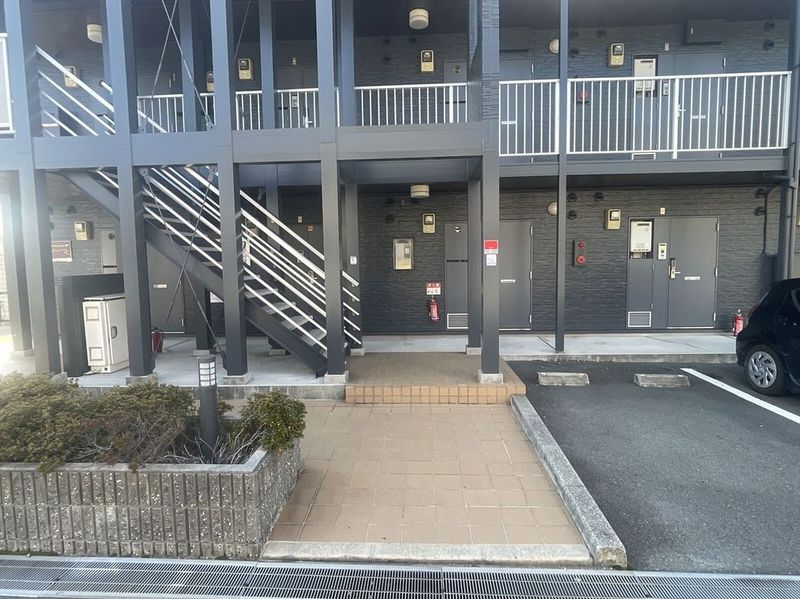 レオパレス中野５１ エントランス