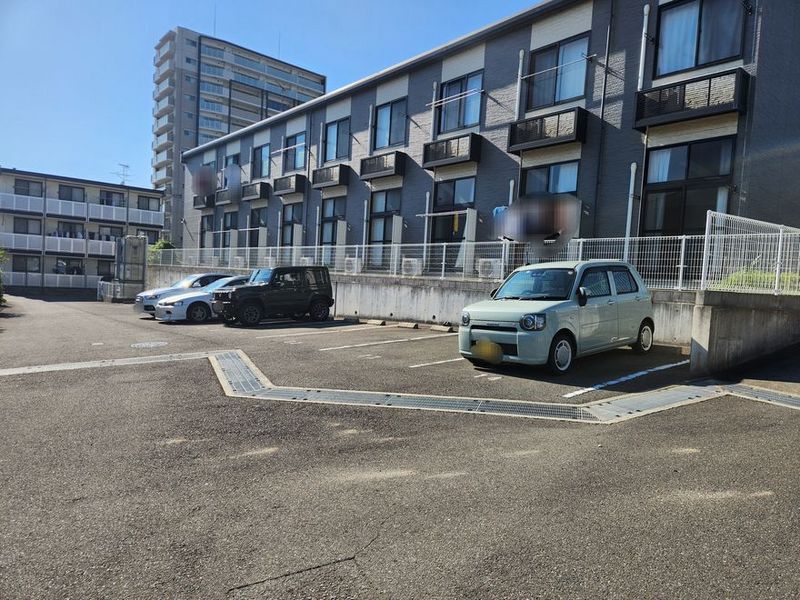 レオパレス清瀧Ｂ 駐車場