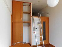レオパレスリブェール岩崎 収納