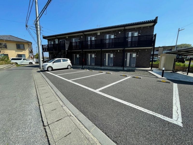 レオネクストマーレ 駐車場