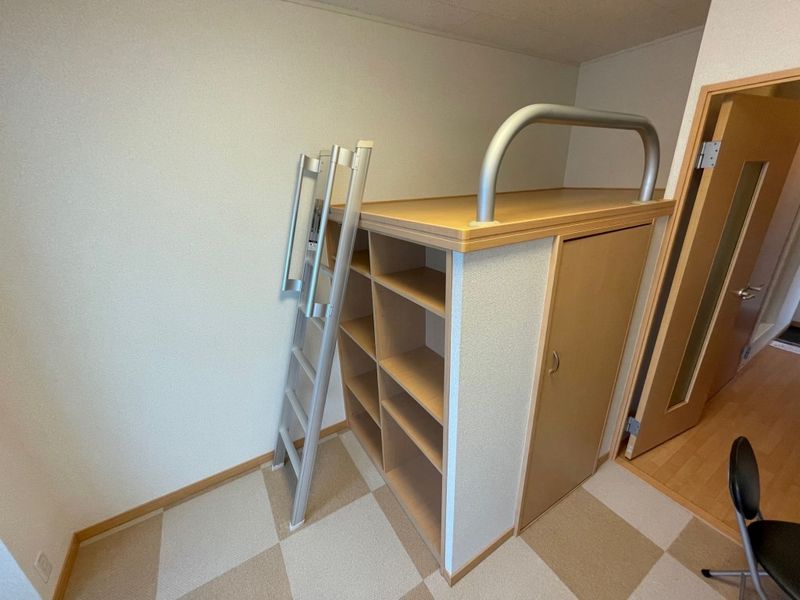 レオパレスコンフォートヴィヴレ 居間