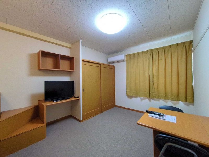 レオパレスさくらＢ 居間