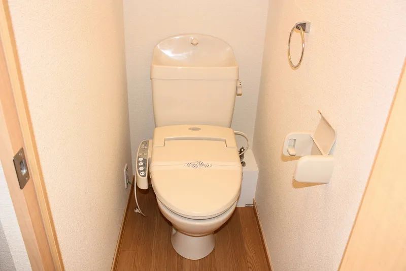 レオパレス水守南 トイレ
