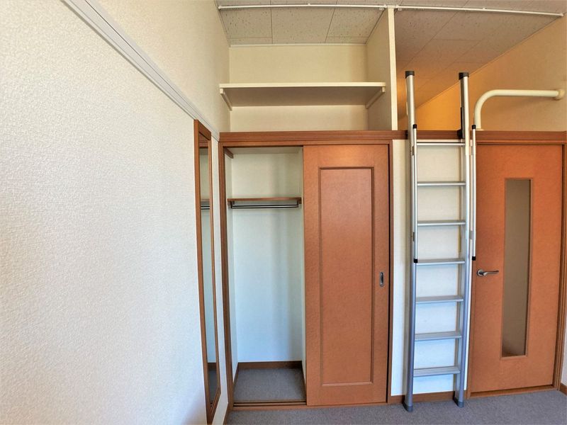 レオパレスソフィア　Ⅱ 収納