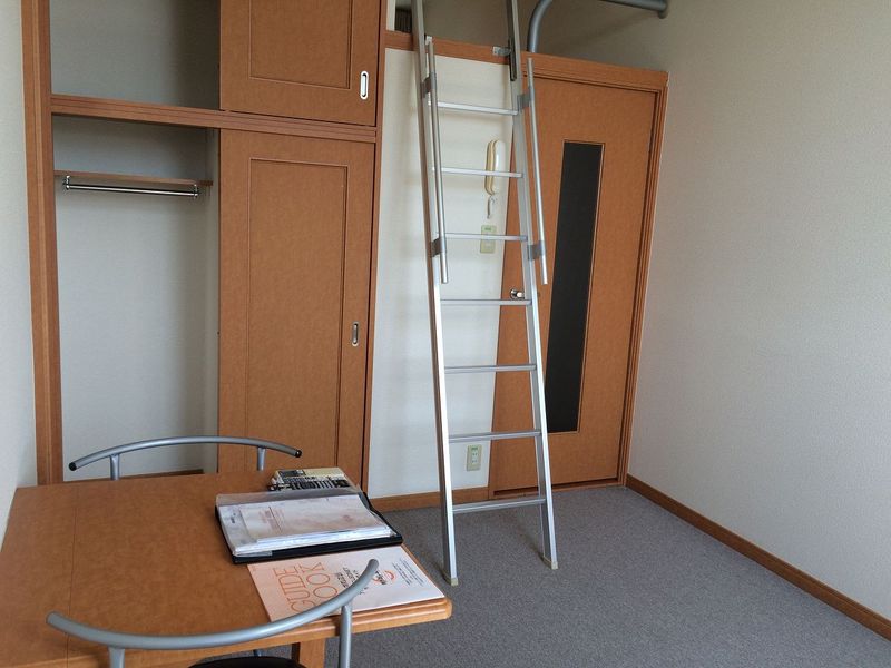 レオパレスボスコ 収納