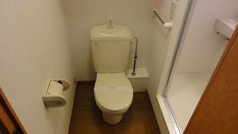 レオパレスフォレット湘南 トイレ