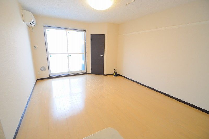 レオネクストシャローム 居間