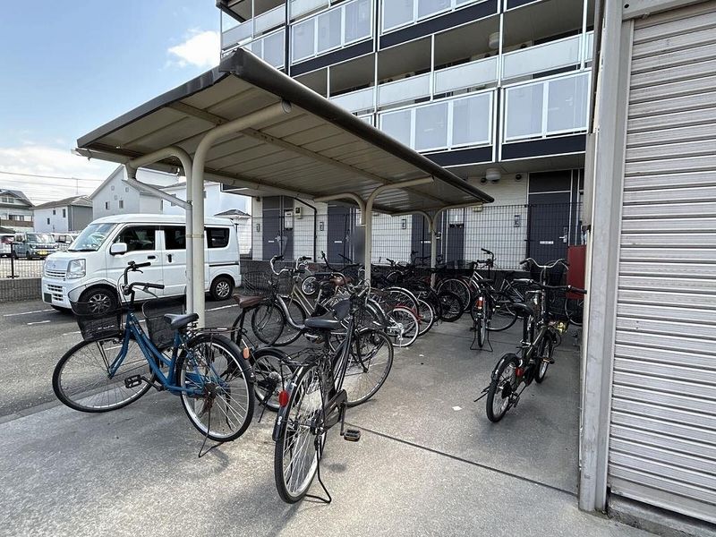 レオパレスバーディーパレス 共用部分