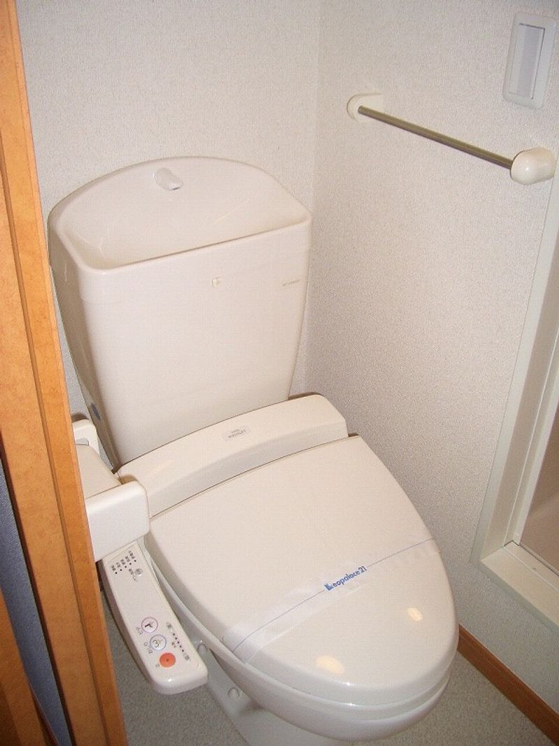 レオパレスソレーユ トイレ