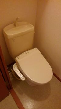 レオパレスルーナシティ山寺 トイレ