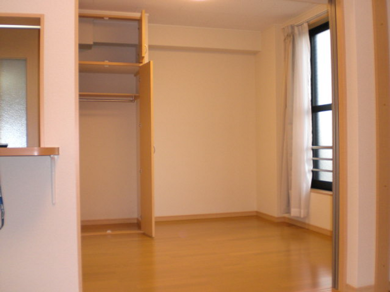 レオパレス城ノ内Ⅱ 居間