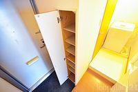 レオパレスベルローズ 収納