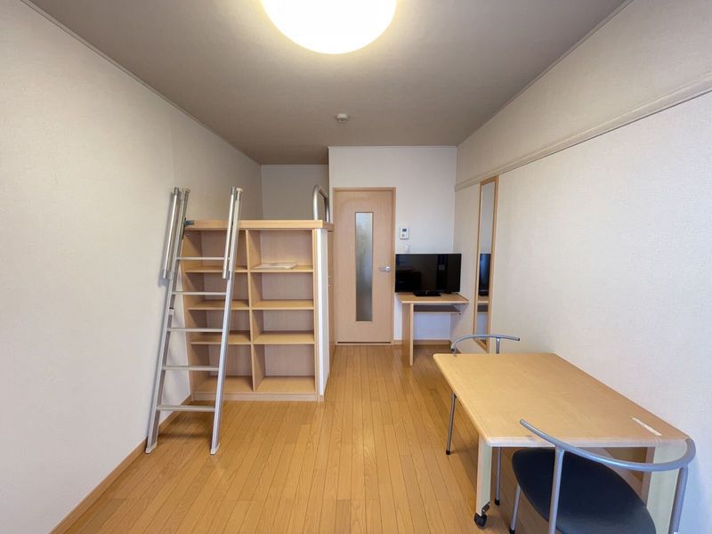 レオパレスメゾンドＭ　Ⅱ 居間