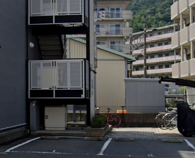 レオパレス長府駅 エントランス