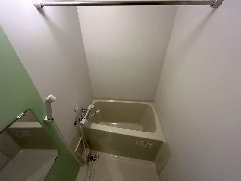 CLEINO River city Bathroom