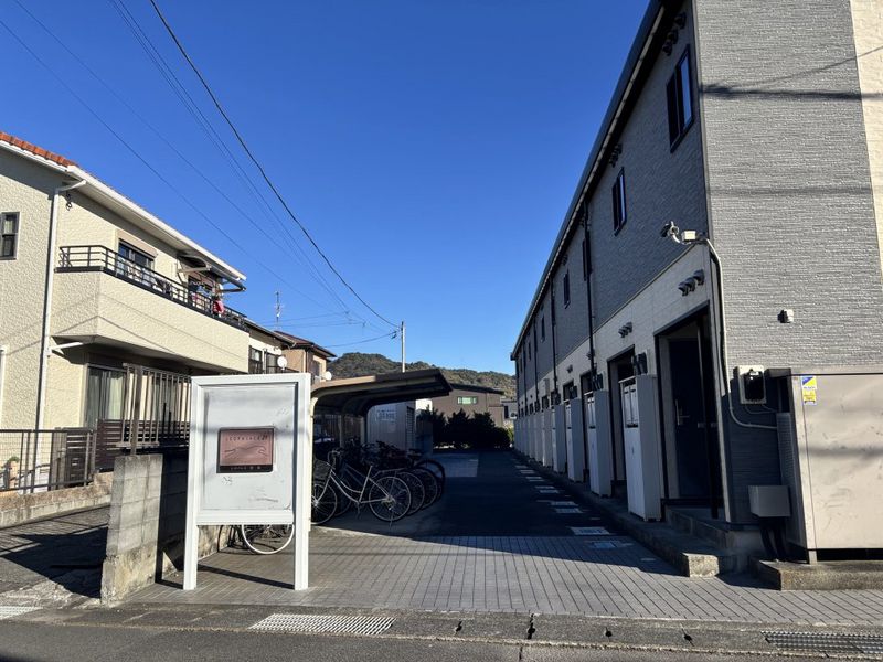 レオパレス宮脇 エントランス