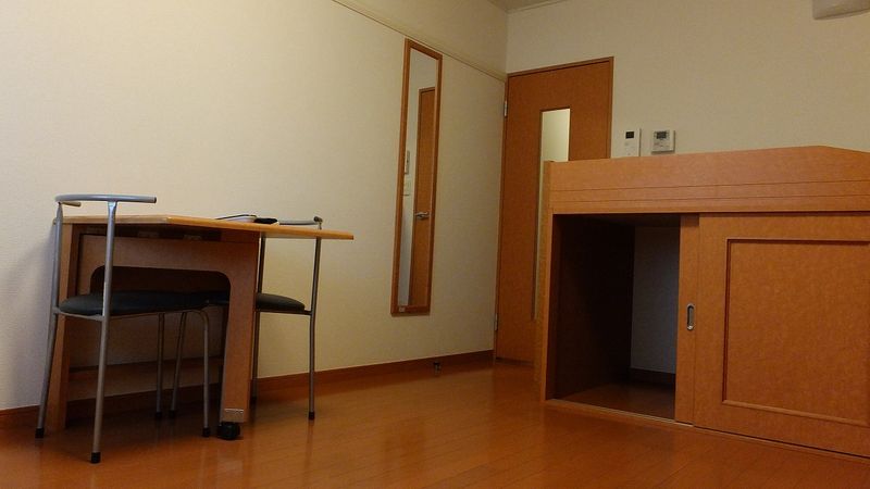 レオパレスリッチＭ 居間