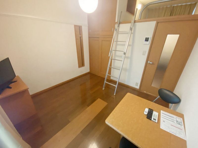 レオパレスＣａｌｍ 居間