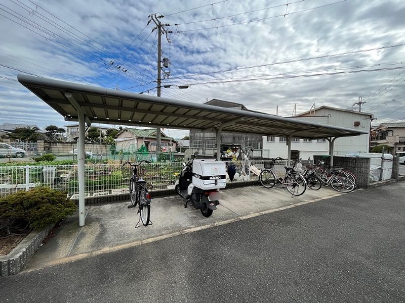 レオパレスアクアマリン 共用部分