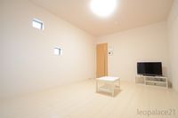 CLEINO Liracia 거실