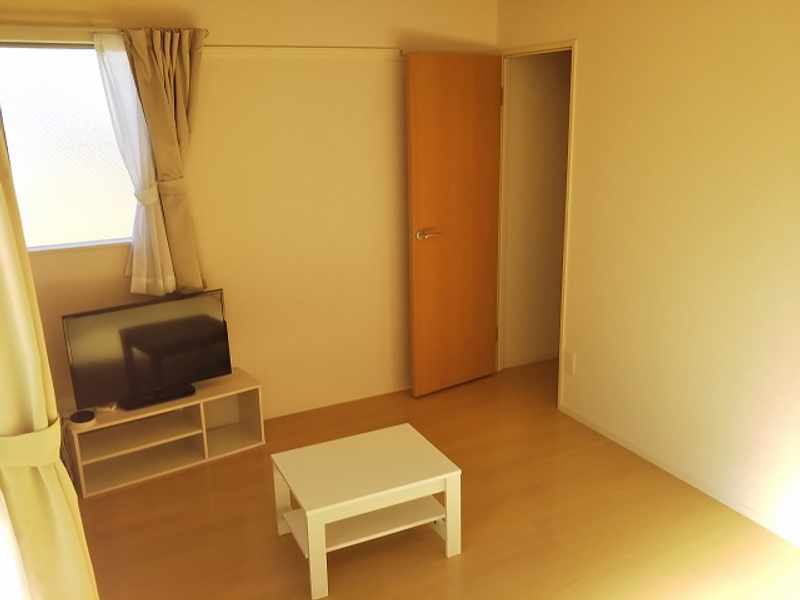 クレイノ扶桑 居間