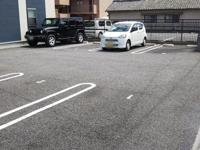 レオネクストＭＫ 駐車場