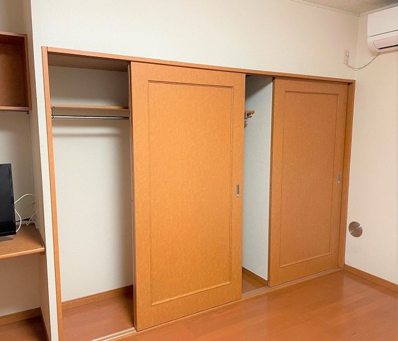 レオパレス道野辺北原 収納
