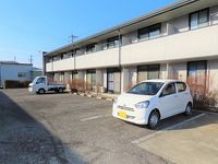 レオパレスファーストステージＳ 駐車場