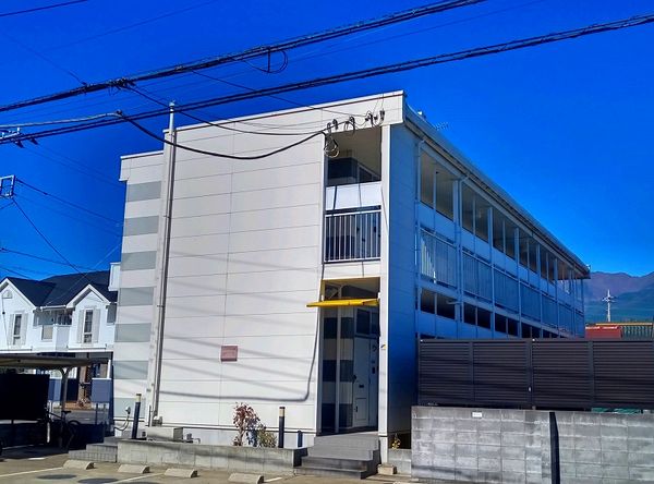 レオパレスフォレスト２１ 外観