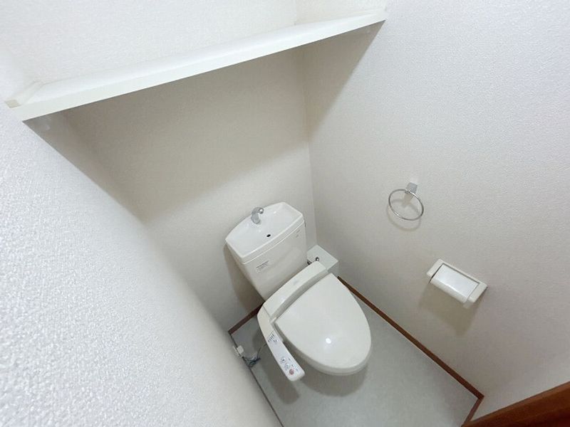 レオパレスセレーヌ新高円寺 トイレ