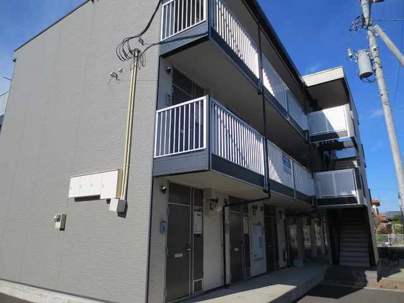 レオパレスピュール 外観