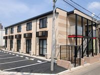 レオパレスエナ 駐車場