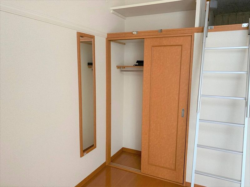 レオパレスロフテージミドリ 収納