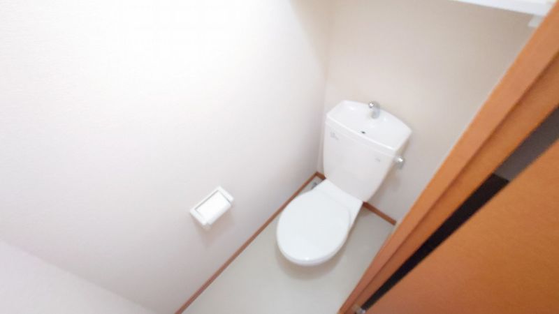 レオパレスコート伊那部 トイレ