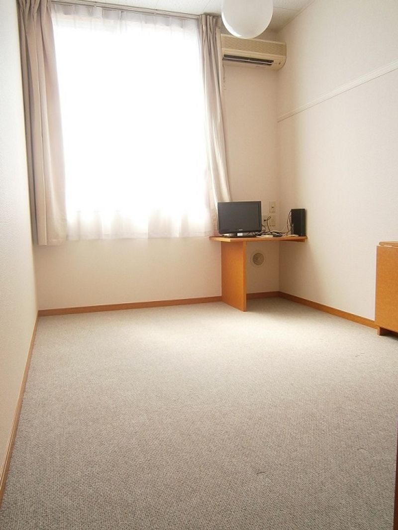 レオパレスゴールドストーン 居間