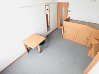 レオパレスプティット　メゾン 居間