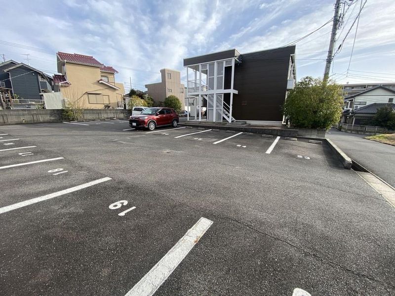 レオパレス赤池Ｂ 駐車場